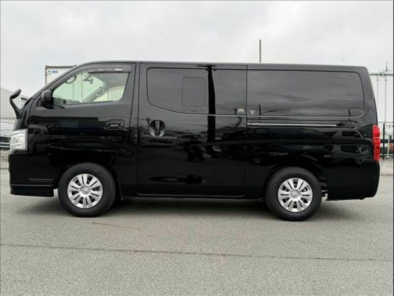 NV350 CARAVAN-13