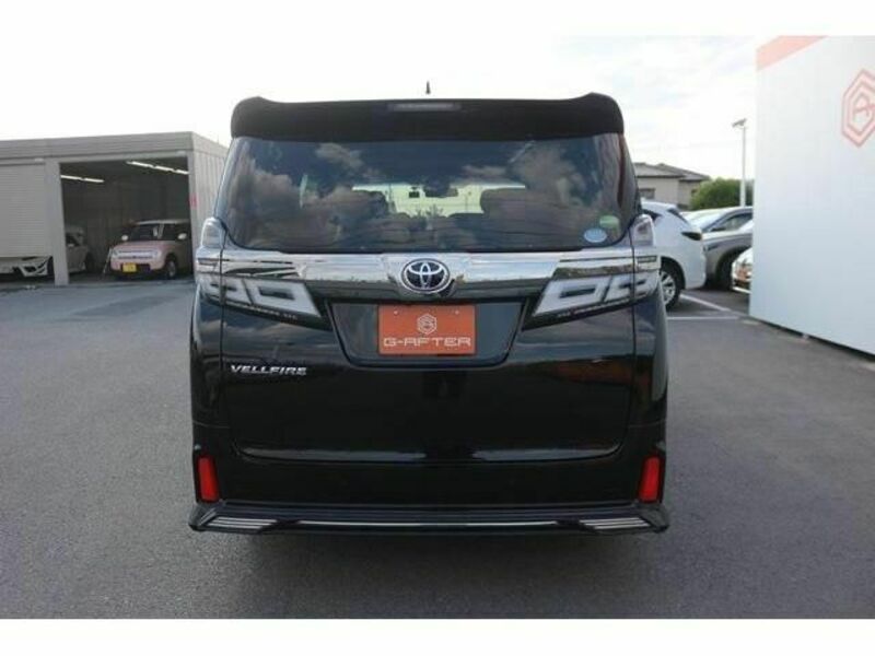 VELLFIRE-8