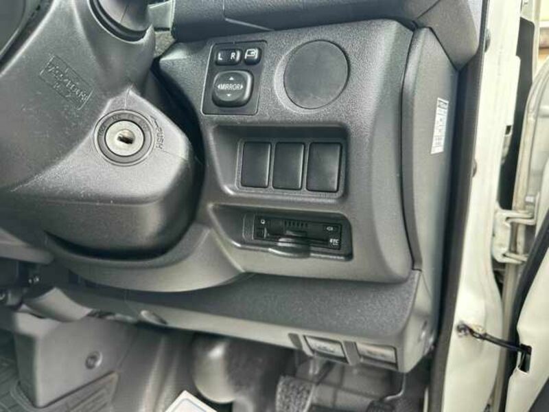HIACE VAN-16