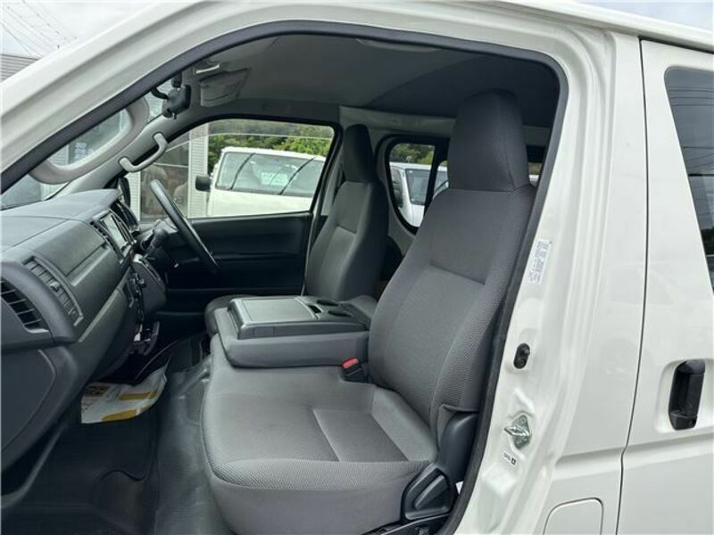 HIACE VAN-21
