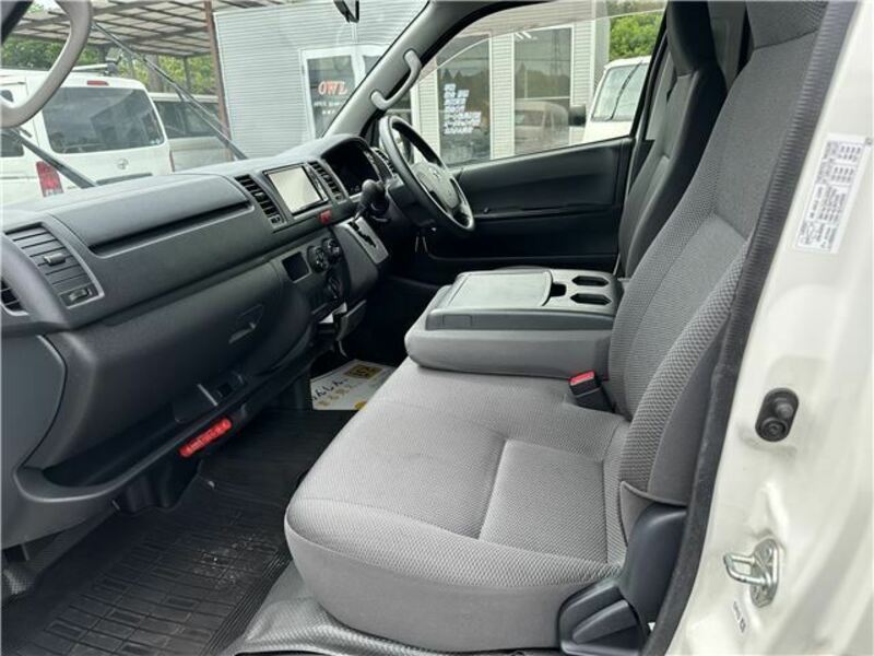HIACE VAN-22