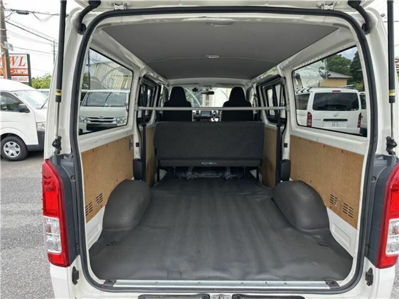 HIACE VAN-26