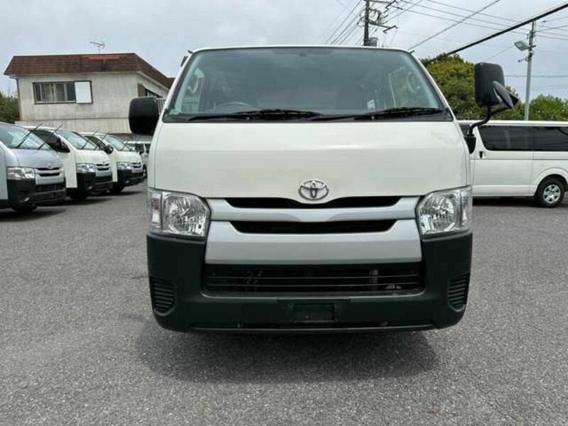 HIACE VAN-1