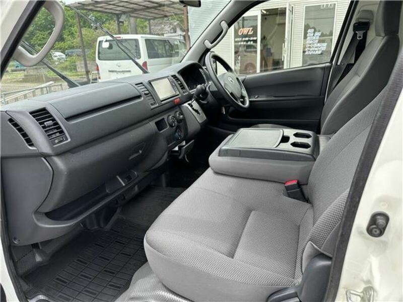 HIACE VAN-21