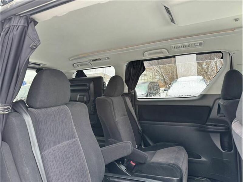 VELLFIRE-13
