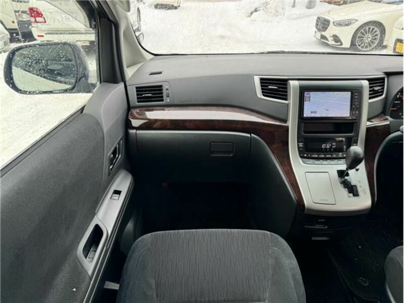 VELLFIRE-18