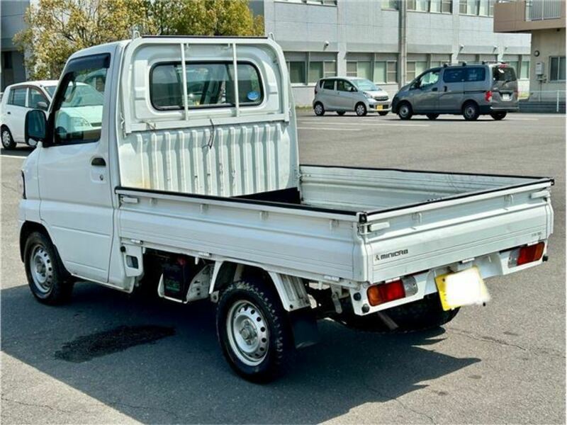 MINICAB TRUCK-1