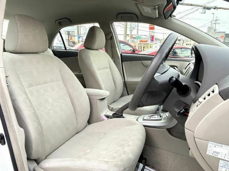 COROLLA AXIO-9
