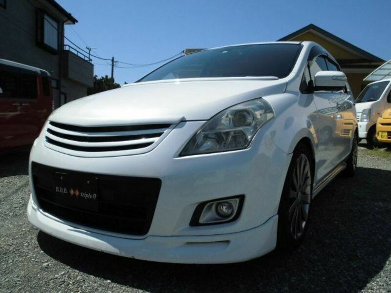 MAZDA　MPV