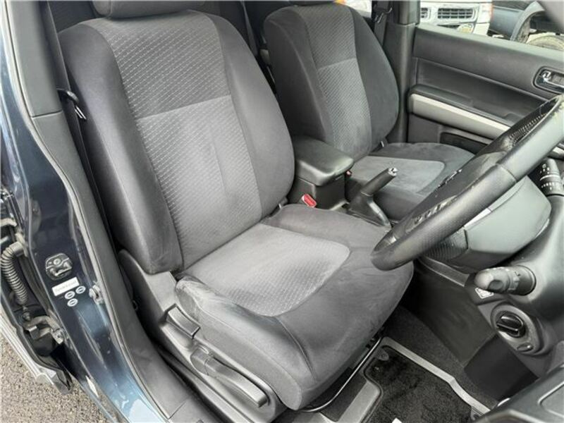 X-TRAIL-5