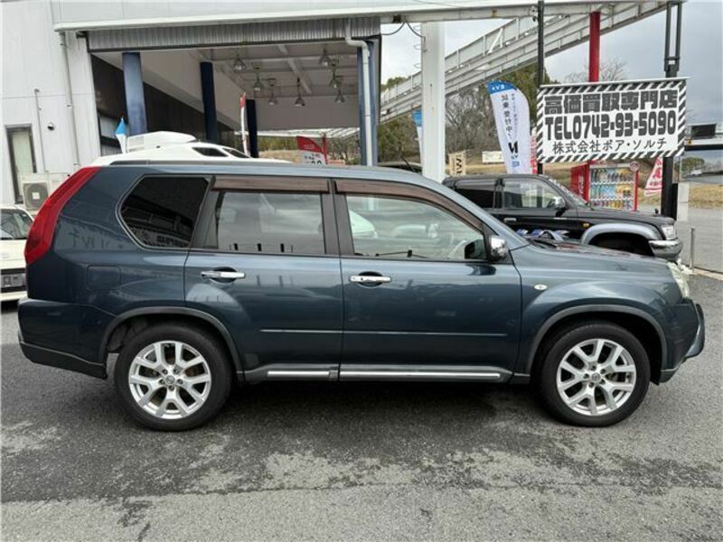 X-TRAIL-8