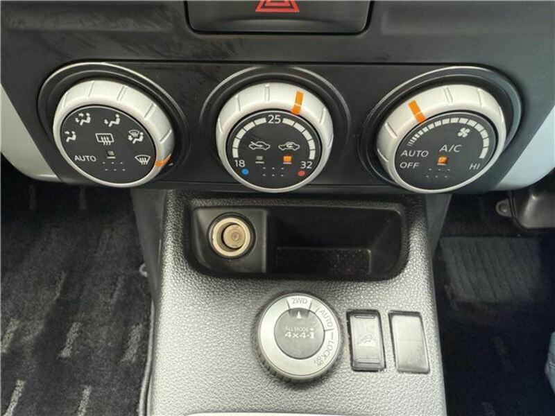 X-TRAIL-12