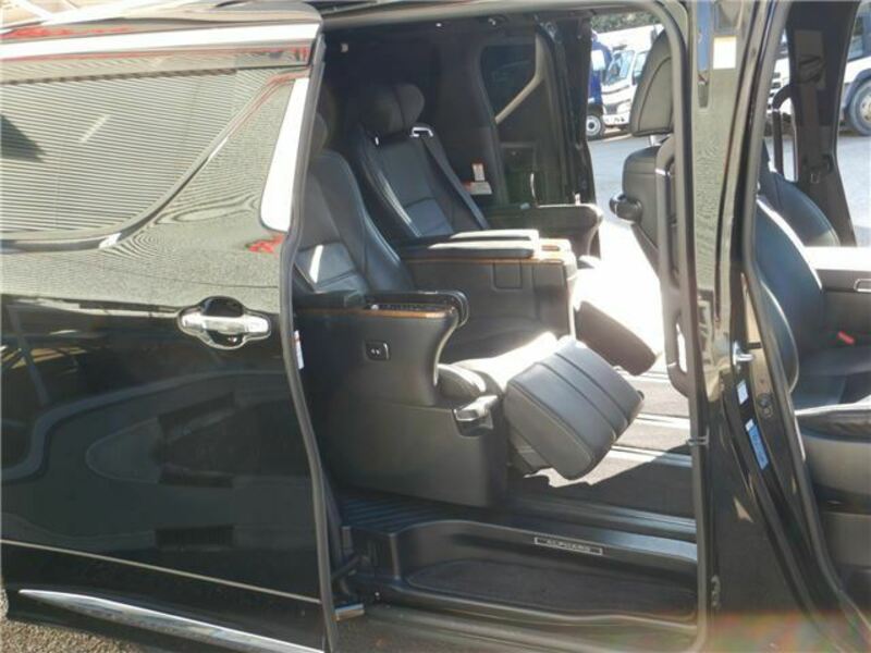 ALPHARD-11