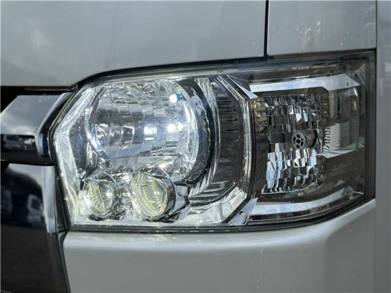 HIACE-10