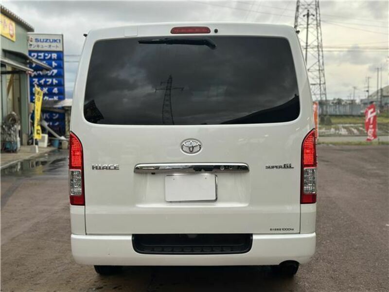 HIACE-11