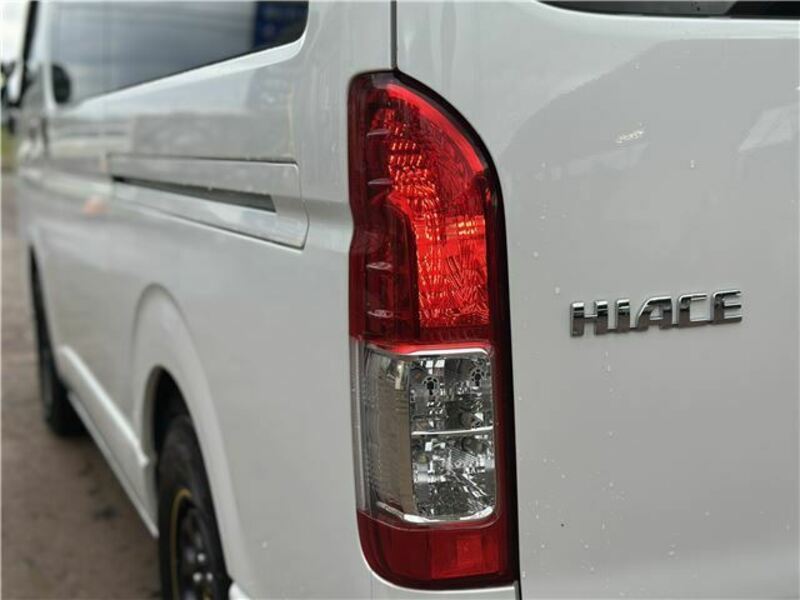 HIACE-13