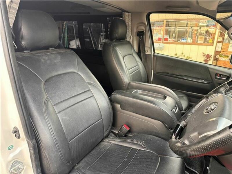 HIACE-19