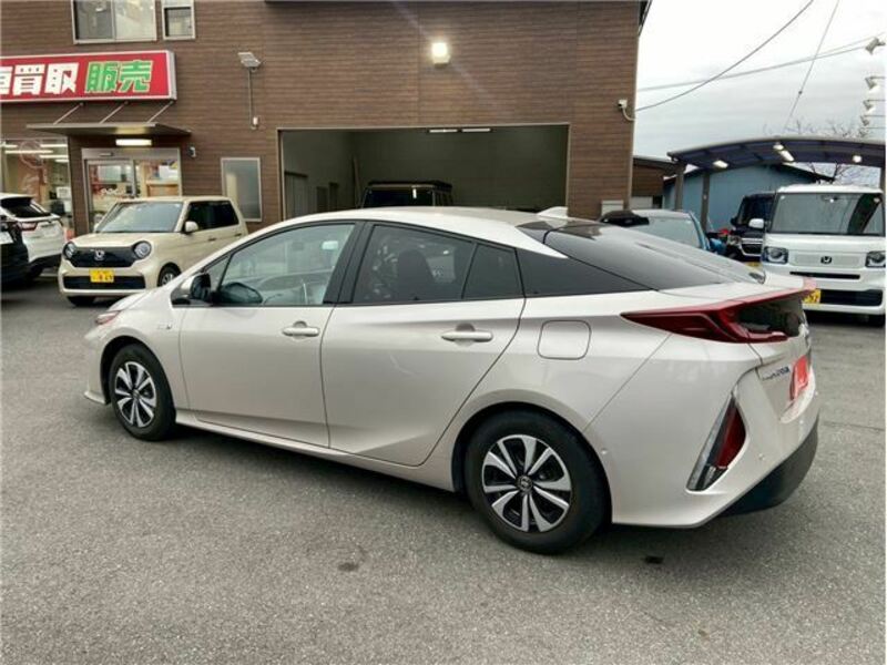 PRIUS PHV-3