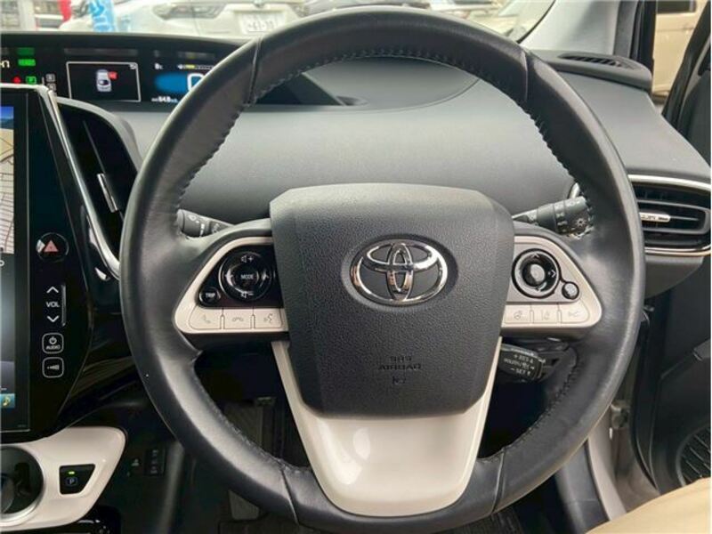 PRIUS PHV-17