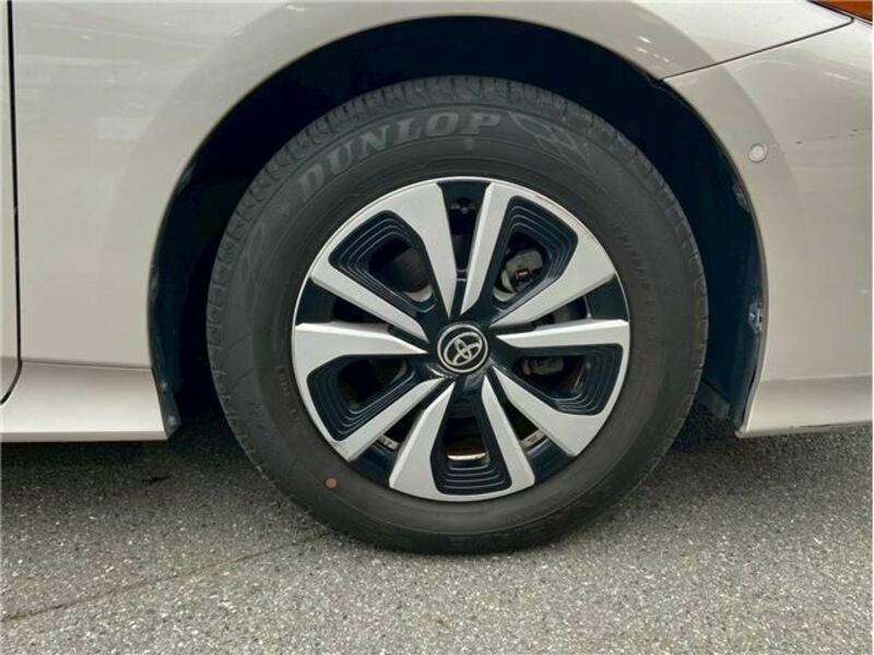 PRIUS PHV-26