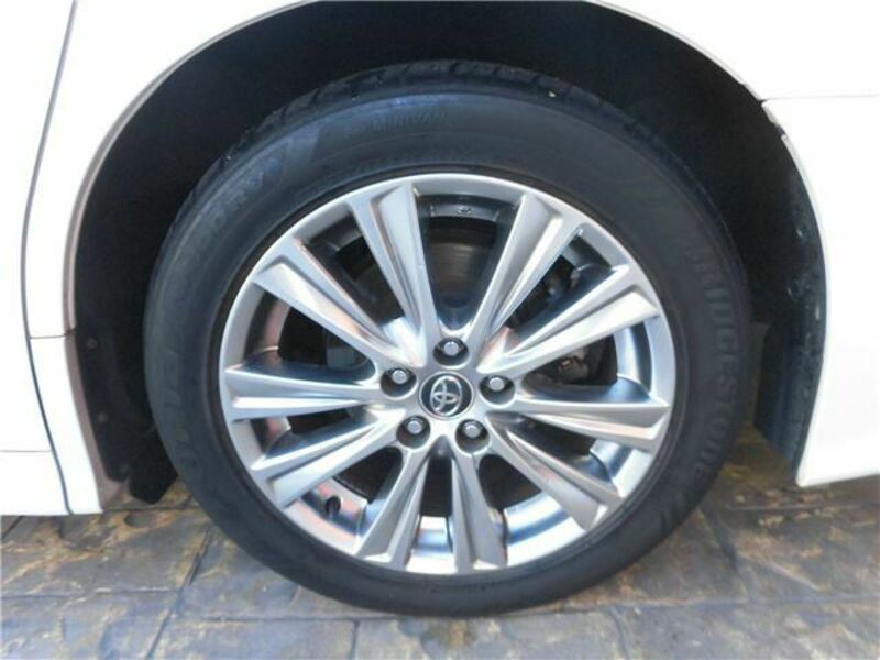 VELLFIRE-14