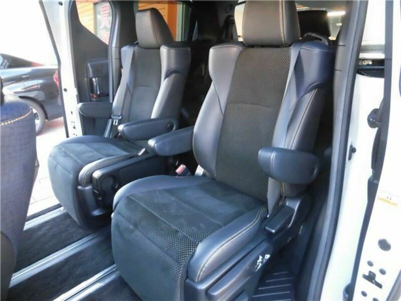 VELLFIRE-22