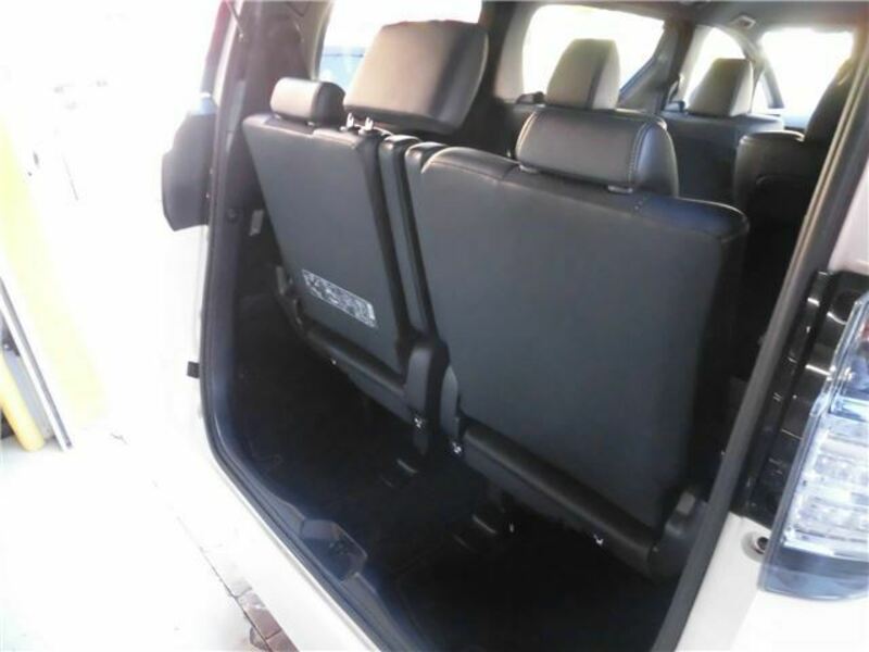 VELLFIRE-27