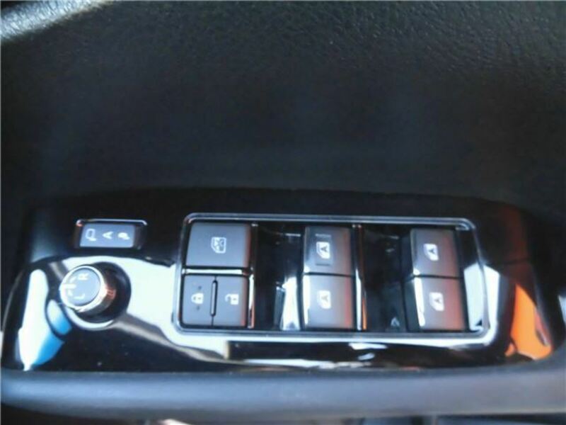 VELLFIRE-38