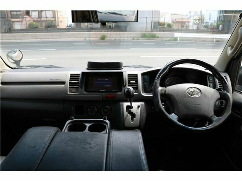 HIACE-7
