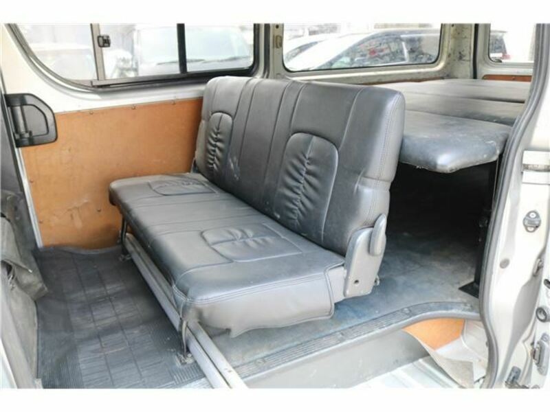 HIACE-11