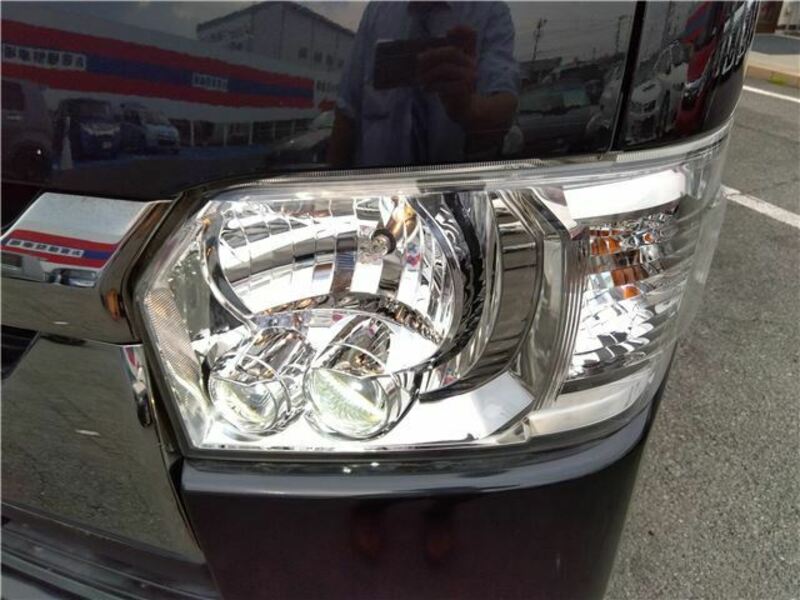 HIACE VAN-10