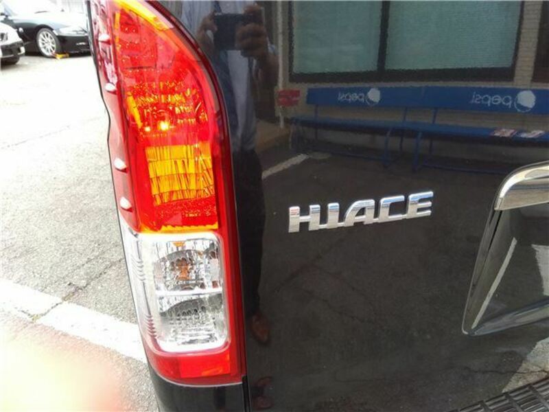 HIACE VAN-18