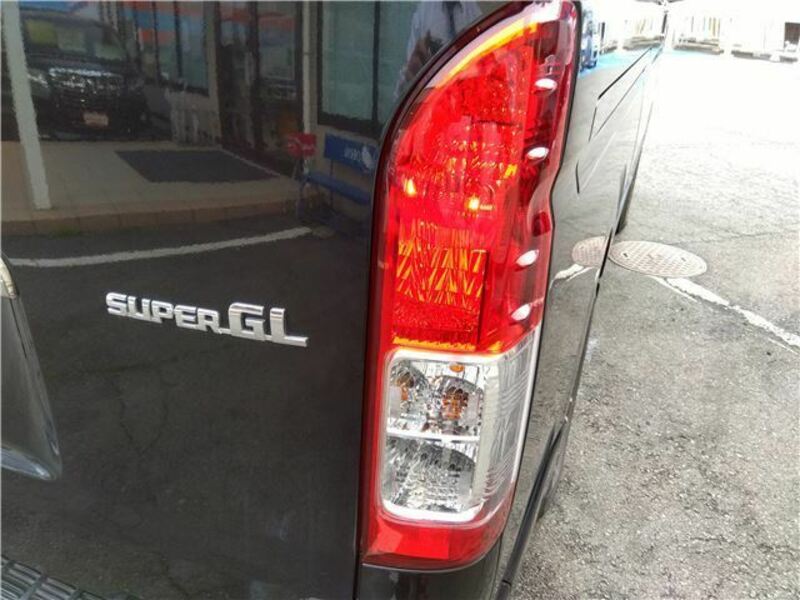 HIACE VAN-19