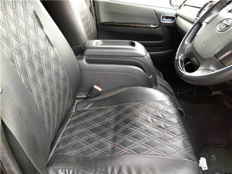 HIACE VAN-40