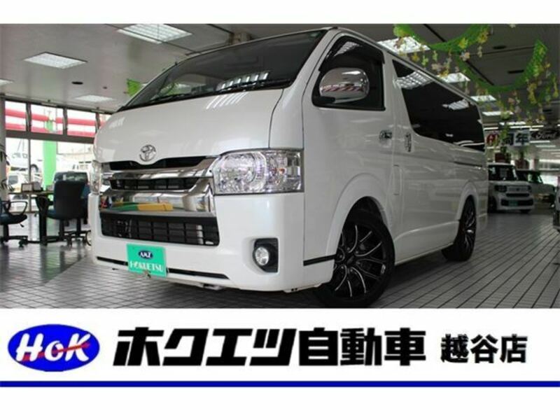 TOYOTA　HIACE