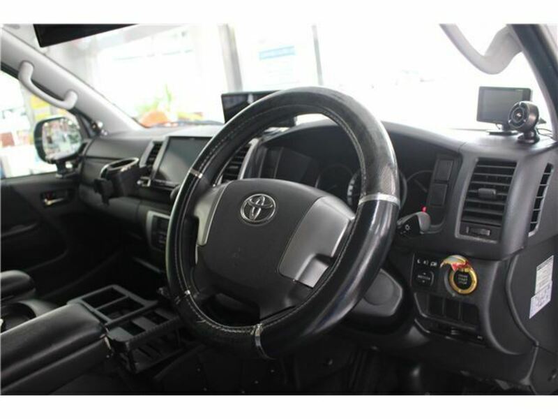 HIACE-9