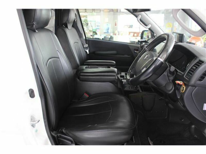 HIACE-38