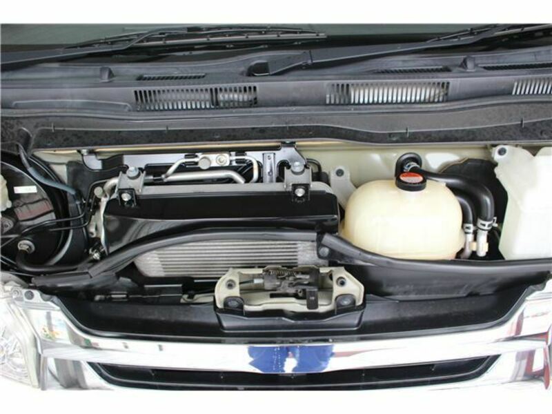 HIACE-48