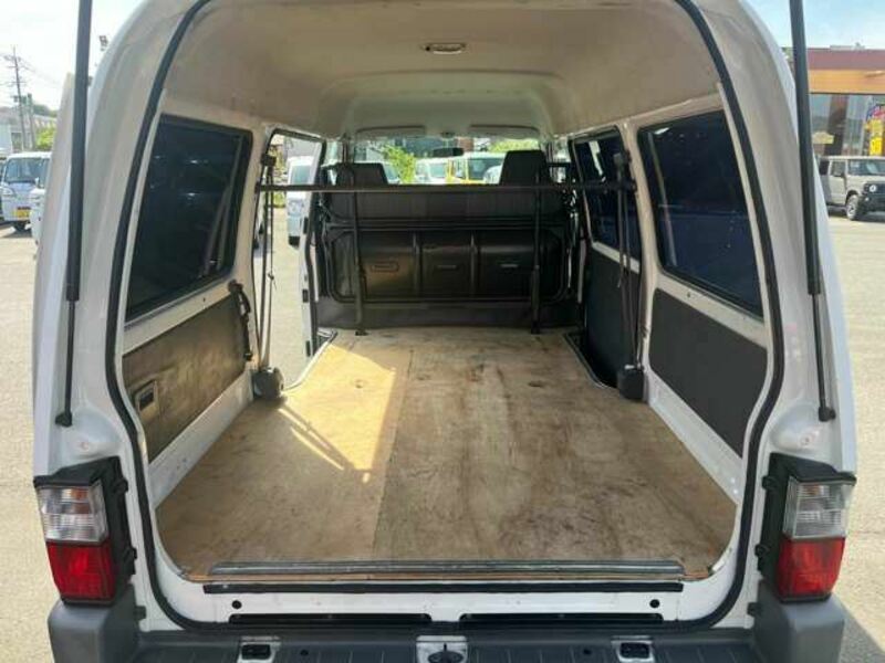 BONGO VAN-11