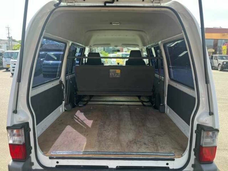 BONGO VAN-14