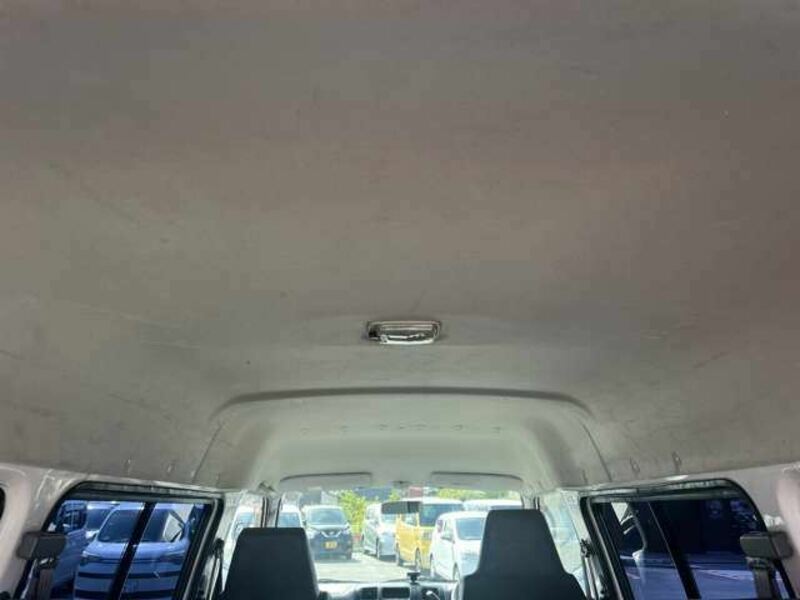 BONGO VAN-15
