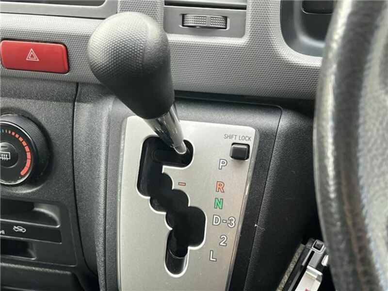 HIACE-12