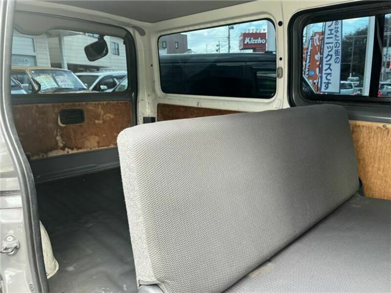 HIACE-17