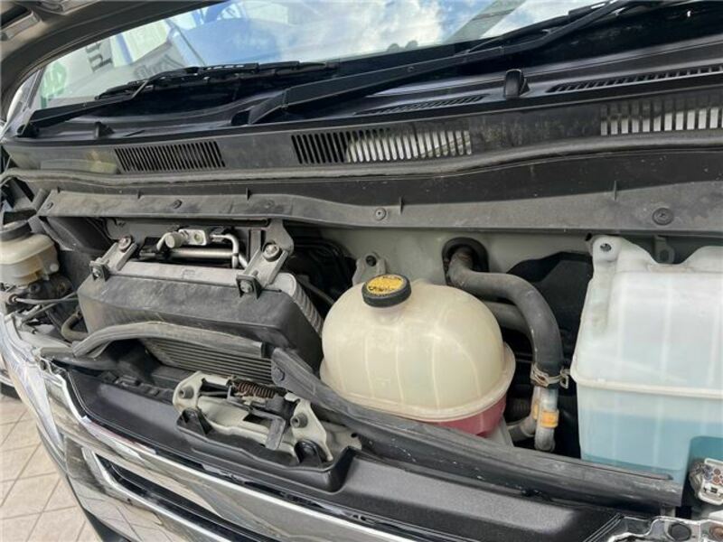 HIACE-19