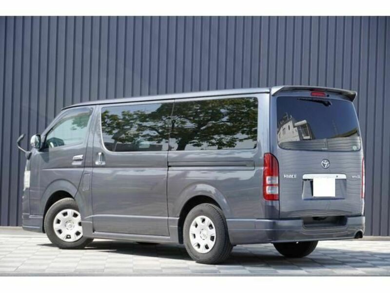 HIACE VAN-1
