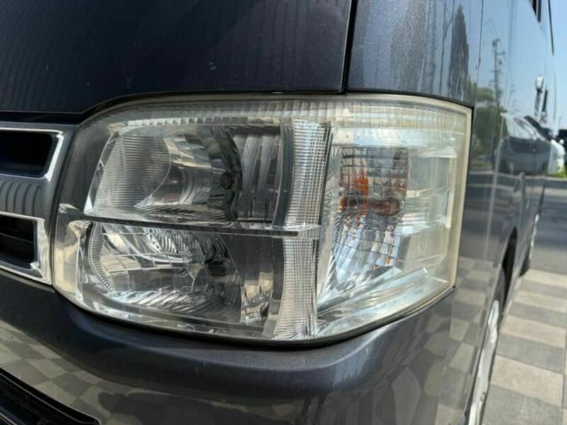 HIACE VAN-7