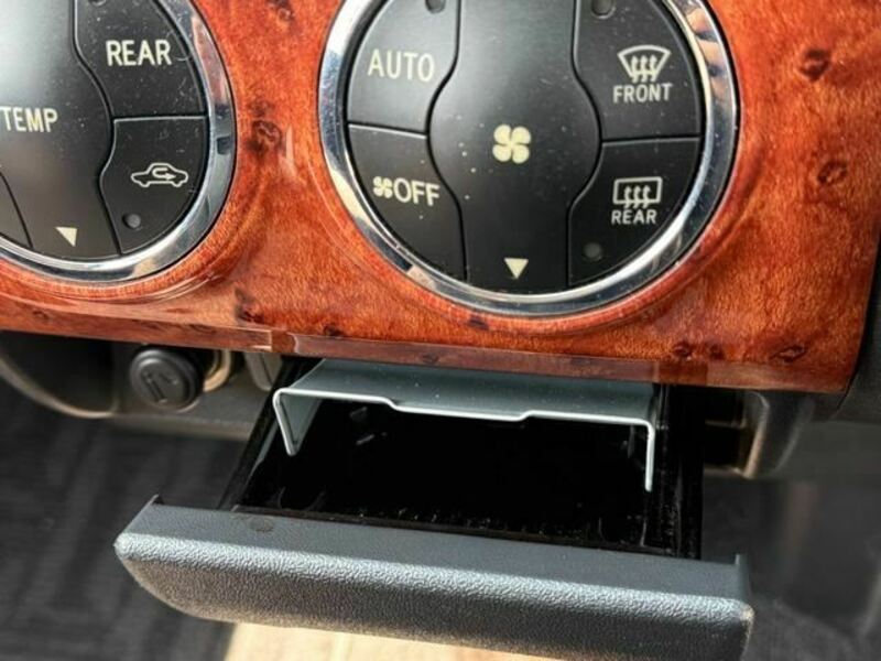 HIACE VAN-23