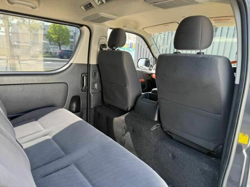 HIACE VAN-29