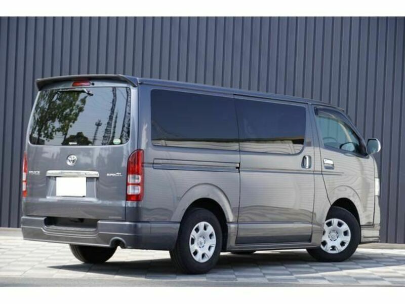HIACE VAN-47