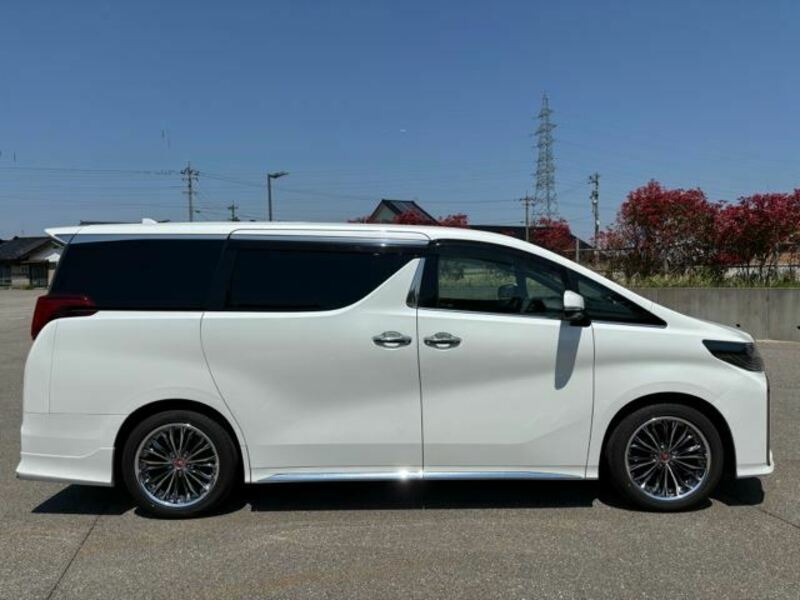 ALPHARD-43